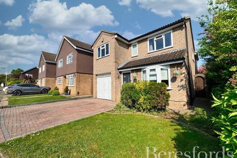 Ilfracombe Crescent, Hornchurch, RM12 5 bed detached house for sale