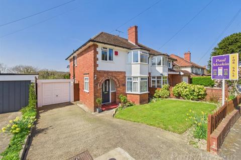 Littleheath Road, South Croydon 3 bed semi