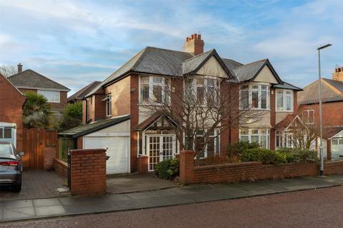 Valley Gardens, Low Fell, NE9 3 bed semi