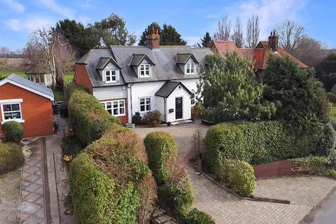 Mill Lane, Colne Engaine 5 bed detached house for sale