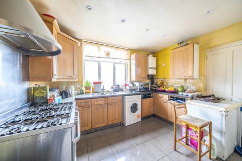 The Crossways, Wembley HA9 6 bed link detached house for sale