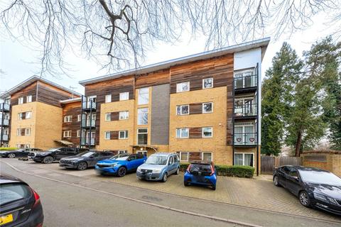 Brunell Close, Maidstone, ME16 3 bed flat for sale