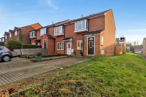 Portrush Close, Bletchley, Milton Keynes 2 bed end of terrace house for sale