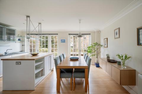 Abbotsbury Road, London, W14 4 bed terraced house for sale