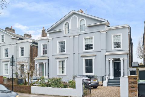 Lee Terrace, London 3 bed apartment for sale