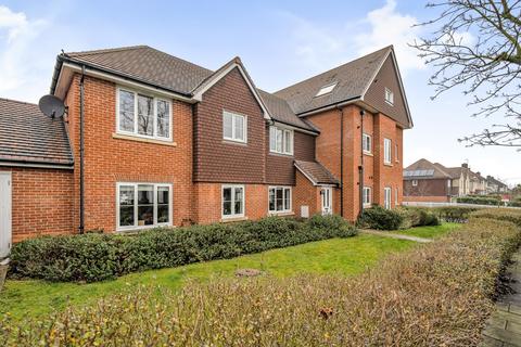 Oaktree Gardens, New Eltham, London 2 bed apartment for sale