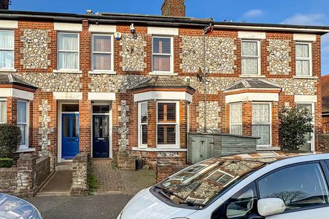 Connaught Road, Littlehampton BN17 4 bed terraced house for sale