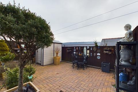Hill Crest View, Cwmtillery, NP13 2 bed semi