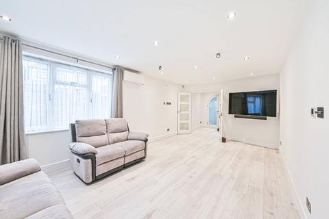 Belmont Avenue, Cockfosters, Barnet, EN4 4 bed detached house for sale