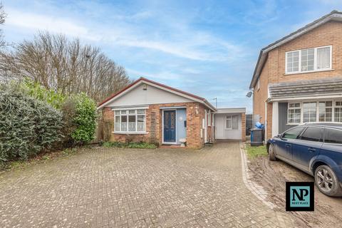 Quince, Tamworth, B77 2 bed detached bungalow for sale