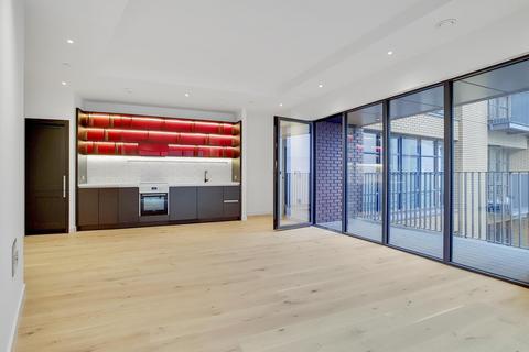 Modena House, London City Island... 2 bed apartment for sale