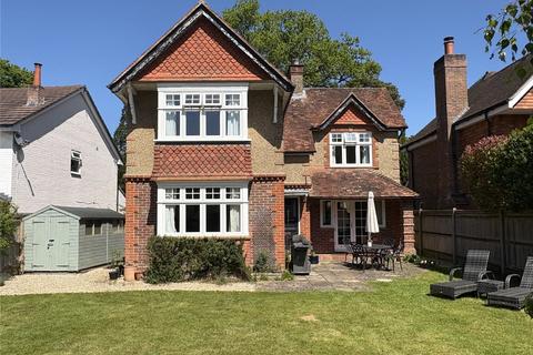 Red House Lane, Elstead, GU8 3 bed detached house for sale