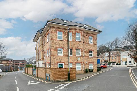 Lorne Park Road, Bournemouth 2 bed flat for sale