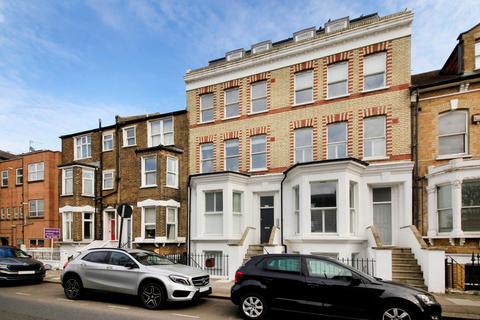 Chivalry Road, London 1 bed flat for sale