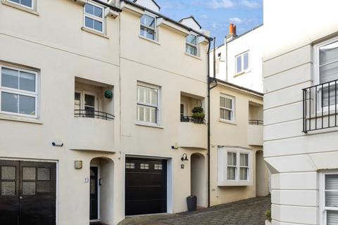 Eastern Terrace Mews, Brighton BN2 3 bed terraced house for sale