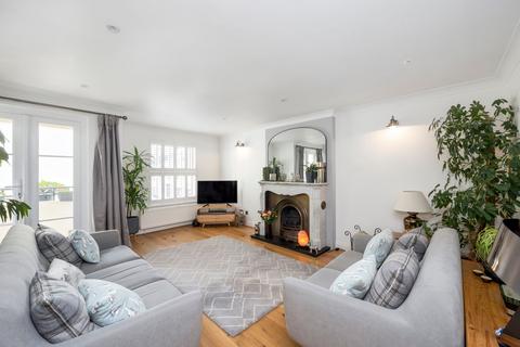 Eastern Terrace Mews, Brighton BN2 3 bed terraced house for sale
