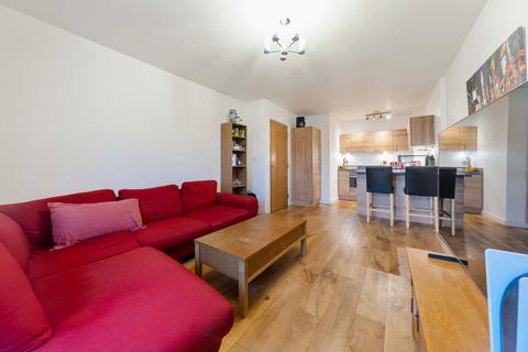 Park Lodge Avenue, West Drayton... 2 bed apartment for sale