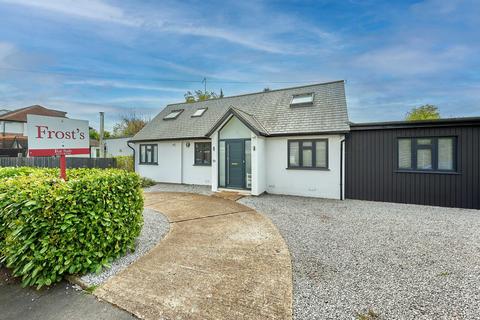 Driftwood Avenue, Hertfordshire AL2 4 bed detached house for sale