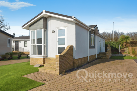 Herne Bay, Kent, CT6 2 bed park home for sale