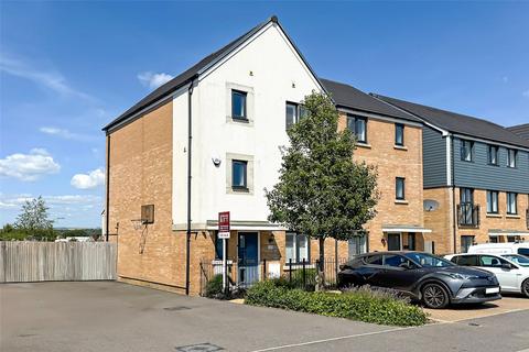 Pethick Road, Littlehampton, West Sussex 4 bed semi