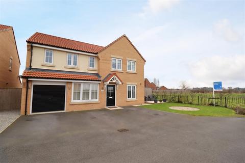Wyecarr Drive, Yarm, TS15 9FL 5 bed detached house for sale