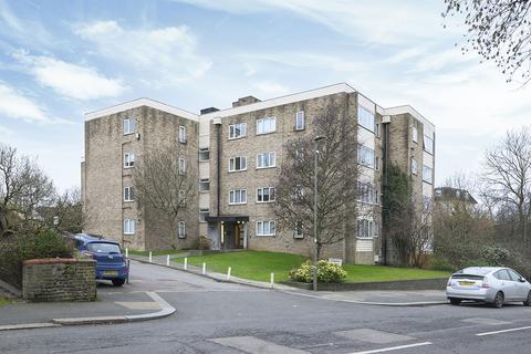 Colroy Court, London NW11 2 bed apartment for sale