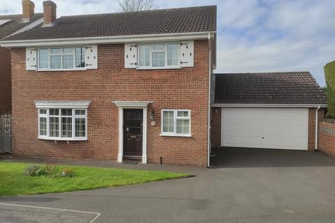 Cedar Wood Close, Fair Oak, Eastleigh 4 bed detached house for sale