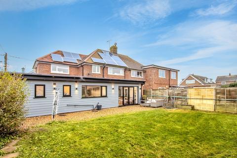 Sea View Road, Mundesley 5 bed semi