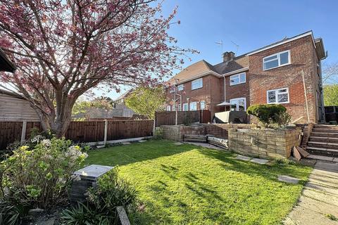Winchester 3 bed end of terrace house for sale