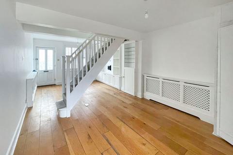 Walpole Place, Teddington. 2 bed terraced house for sale