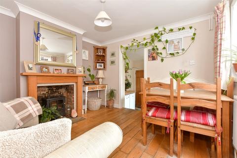 Bettesworth Road, Ryde, Isle of Wight 3 bed semi