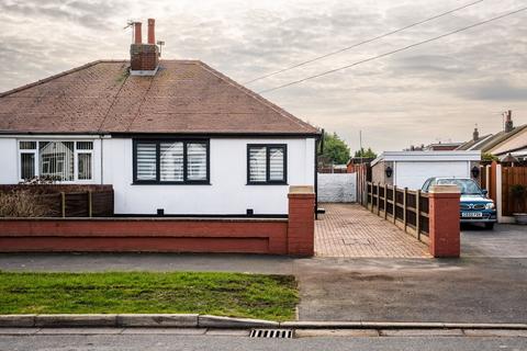 Cumberland Avenue, Cleveleys FY5 2 bed bungalow for sale
