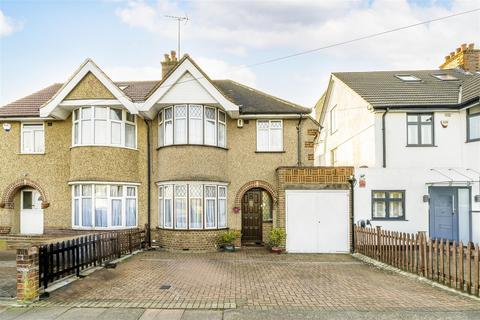 Abercorn Road, Stanmore HA7 3 bed house for sale