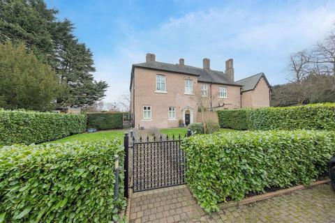22 Old Church Street, Leicester LE2 3 bed semi
