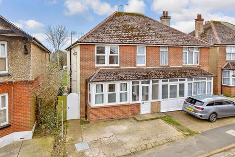 New Road, Sandown, Isle of Wight 3 bed semi
