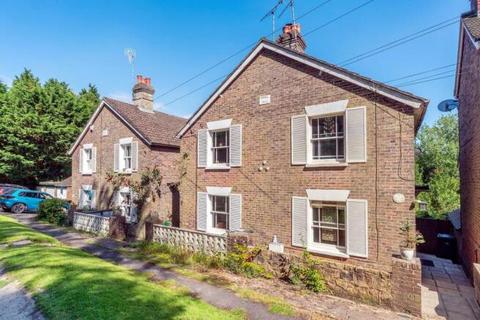 Homestall Road, Ashurst Wood, East... 2 bed semi
