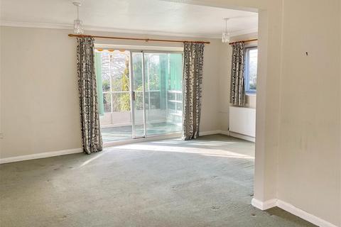 Glebelands, Pulborough, West Sussex 3 bed link detached house for sale
