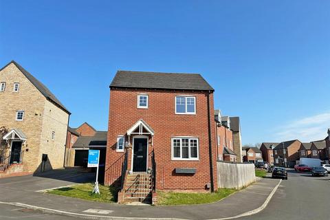 Lord Close, Acklam, TS5 8FF 3 bed detached house for sale