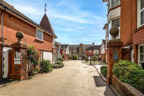 Mill House Gardens, Worthing, West... 2 bed flat for sale