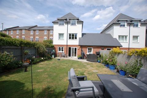 Yew Tree Road, Dunton Green, Sevenoaks 4 bed detached house for sale