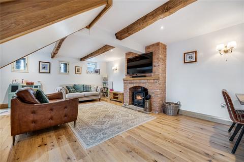 Old Manor Stables, Back Lane... 4 bed semi