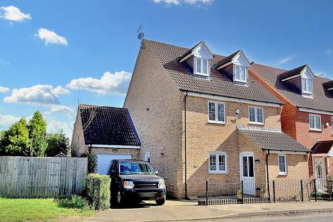 Hayes Road, Milton Keynes MK19 4 bed detached house for sale