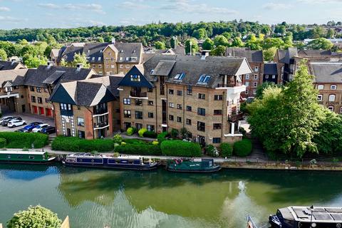 Viaduct Road, Ware SG12 1 bed flat for sale