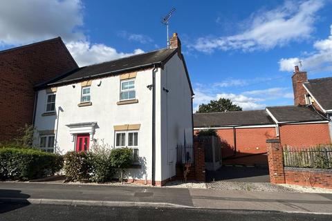 Drovers Close, Uttoxeter 3 bed end of terrace house for sale