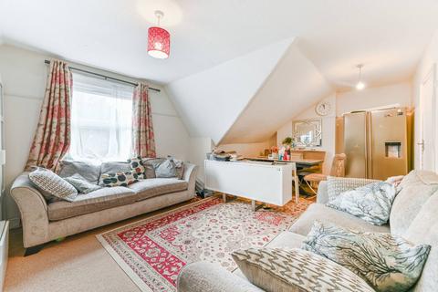 Oakfield road, Croydon, CR0 2 bed flat for sale