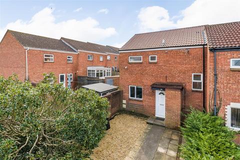 Parker Close, Wellington 5 bed terraced house for sale