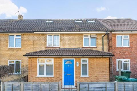 5 bed terraced house