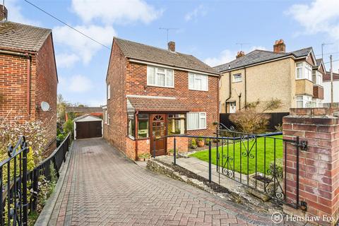 The Drive, Totton, Hampshire 3 bed detached house for sale