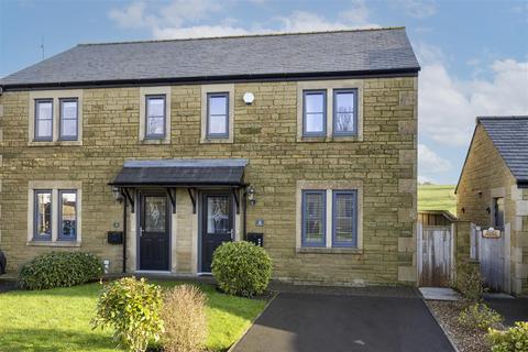 6 Dalesview Close, Clapham. 3 bed semi