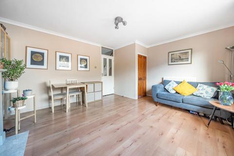 Nelgarde Road, Catford, London, SE6 2 bed maisonette for sale
